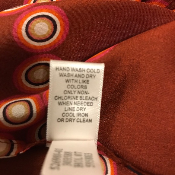 Banana Republic 100%silk blouse - Picture 8 of 8